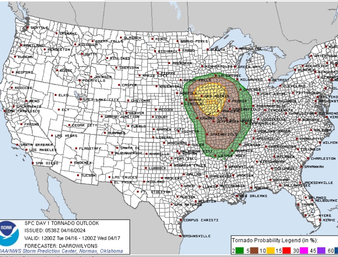 TimTheSpotter's tweet photo. Everything has remained consistent for today's outlook!

For Illinois it's looking like between 2pm and Midnight!

#ILwx #Weather #Skywarn https://t.co/hYTlbrYrrc