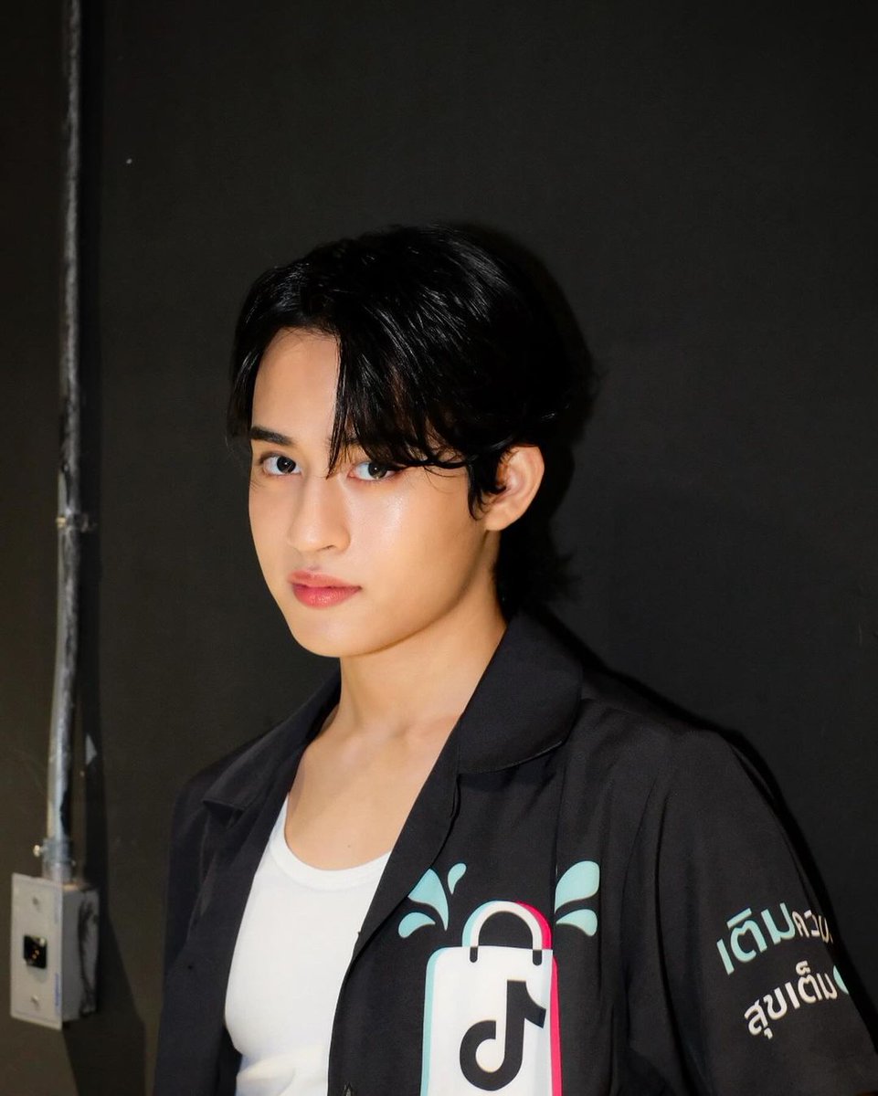 BTinnasitPH's tweet photo. — https://t.co/gxoepq2U8r IG Update

P'Tinnasit looking so good! ❤️

@BarcodeTin
#barcodetin
#Unit
🐻 https://t.co/23cnwIkYam