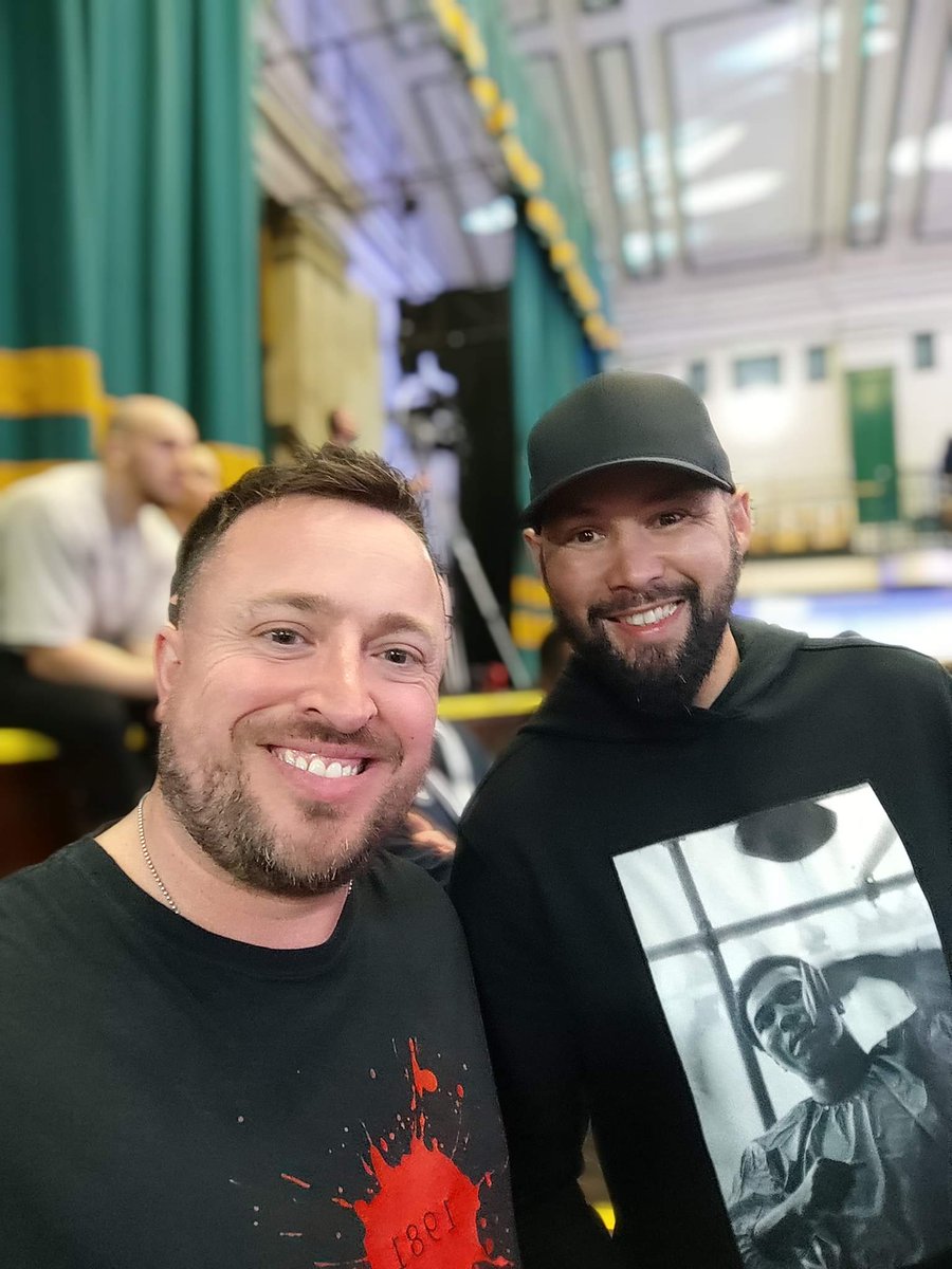 2 years ago I met my hero @TonyBellew at MTK's last boxing show. I DJ'd the show, got offered the residency and then the FBI shut em down but at least I met Tony who is such a bloody nice bloke.