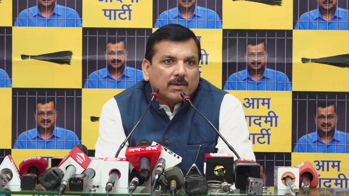 AAPMaharashtra's tweet photo. आम आदमीचा बुलंद आवाज खा. संजयसिंह (@SanjayAzadSln) रामटेक मतदारसंघातील #INDIA आघाडी, काँग्रेसचे उमेदवार श्यामकुमार बर्वे यांच्यासाठी आज संध्याकाळी दोन ठिकाणी जाहीर सभा.
6.30 वा. बुटीबोरी
8.00 वा. चनकापुर खापरखेडा
लड़ेंगे! जितेंगे!! https://t.co/Lt2Q7eEUaw