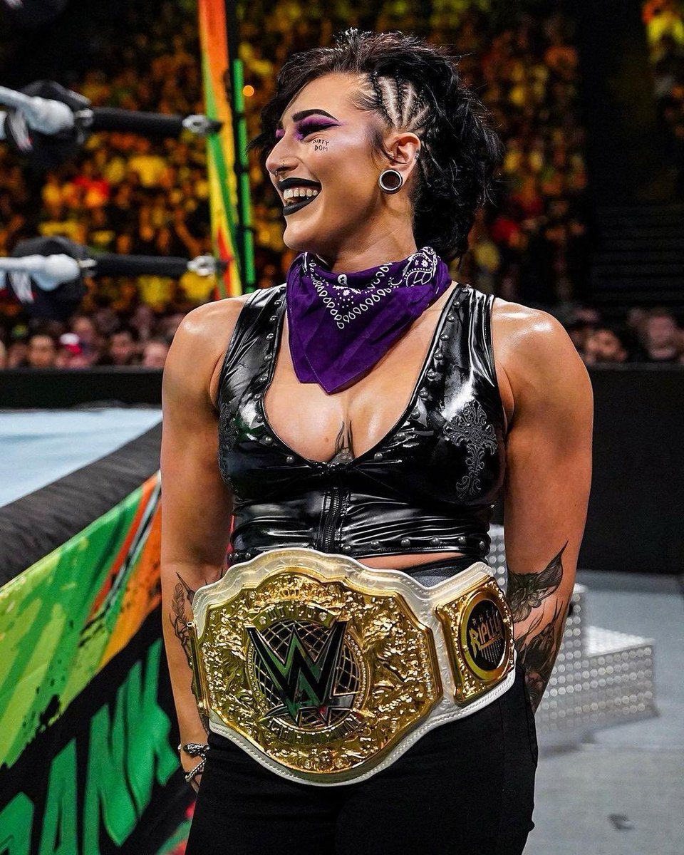 Judging off early timelines, Rhea Ripley seemingly could be back from her shoulder injury in the Summer. Hoping she can make SummerSlam this year 🙏