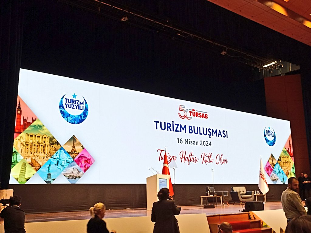 Turizm haftası vesilesiyle TÜRSAB tarafından gerçekleştirilen "TÜRSAB Gençlik Turizm Semineri" ne öğrencilerle birlikte katılım sağladık. Emeği geçen herkese teşekkürler. <a href="/tursaborgtr/">TÜRSAB</a> <a href="/ILBERORTAYLIGSU/">İlber Ortaylı</a> <a href="/istanbulilmem/">İstanbul İl Millî Eğitim Müdürlüğü</a> <a href="/DeryaSaygan/">Derya SAYGAN KAÇAN</a> <a href="/usk_imkbmtal/">ÜSKÜDAR BORSA İSTANBUL MTAL</a>