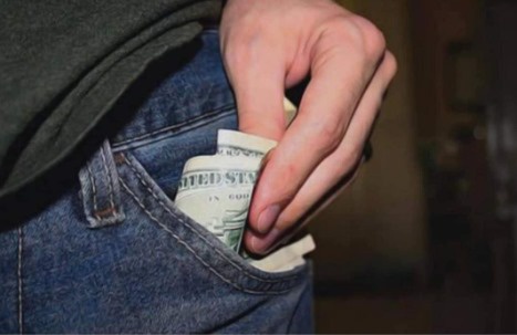 I love finding money in my pocket, it's like a gift from me to me 😂