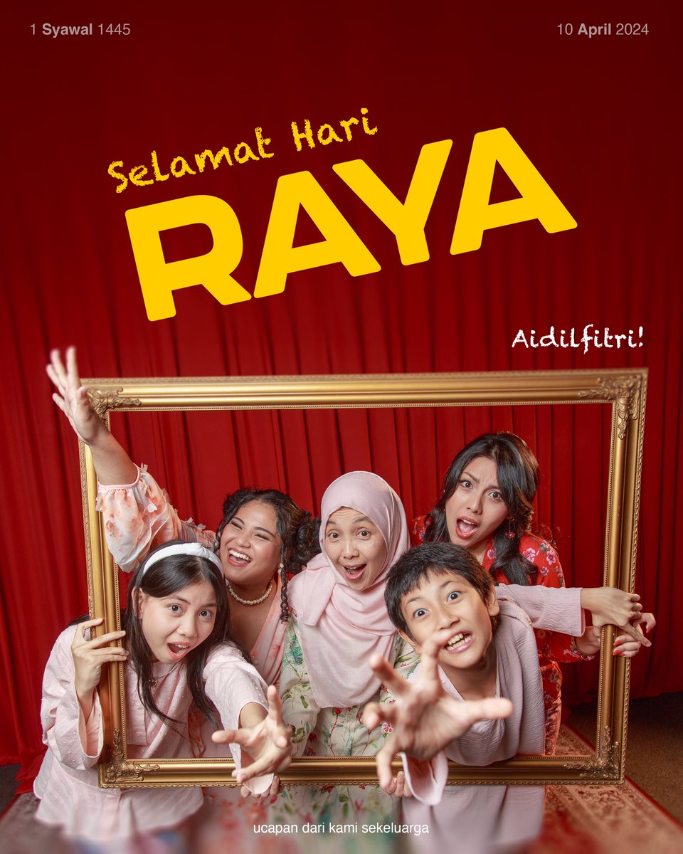2DayStudio_co's tweet photo. Idea gambar raya macam poster filem! https://t.co/x4lA6JGOGB