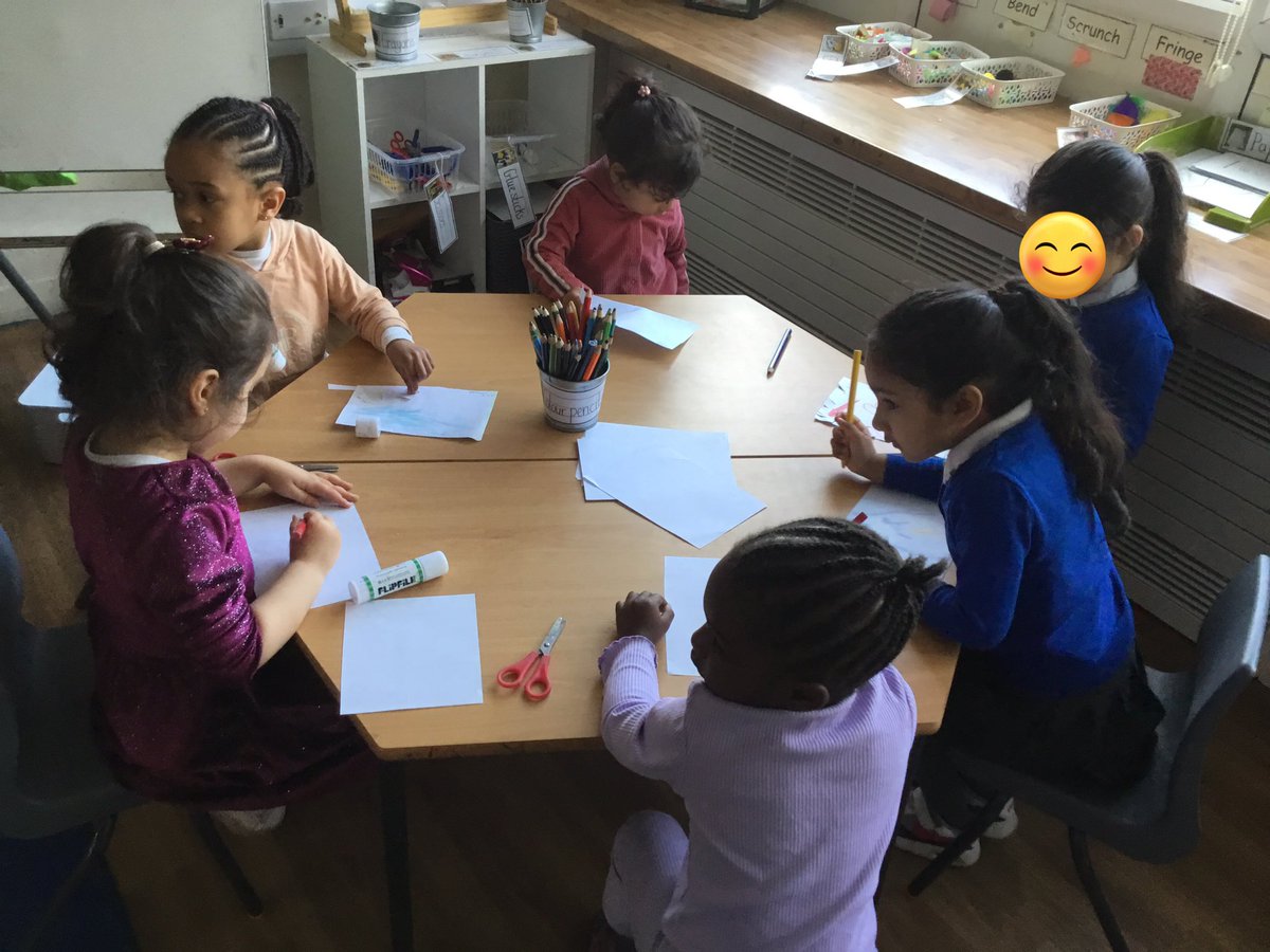 NurserySilas's tweet image. Nursery have been drawing what they have been up to over the half term break! ☀️ “I went swimming with floaties 🏊‍♂️”#timewithfamily #newstime @stsilasschool @RainbowEduMAT