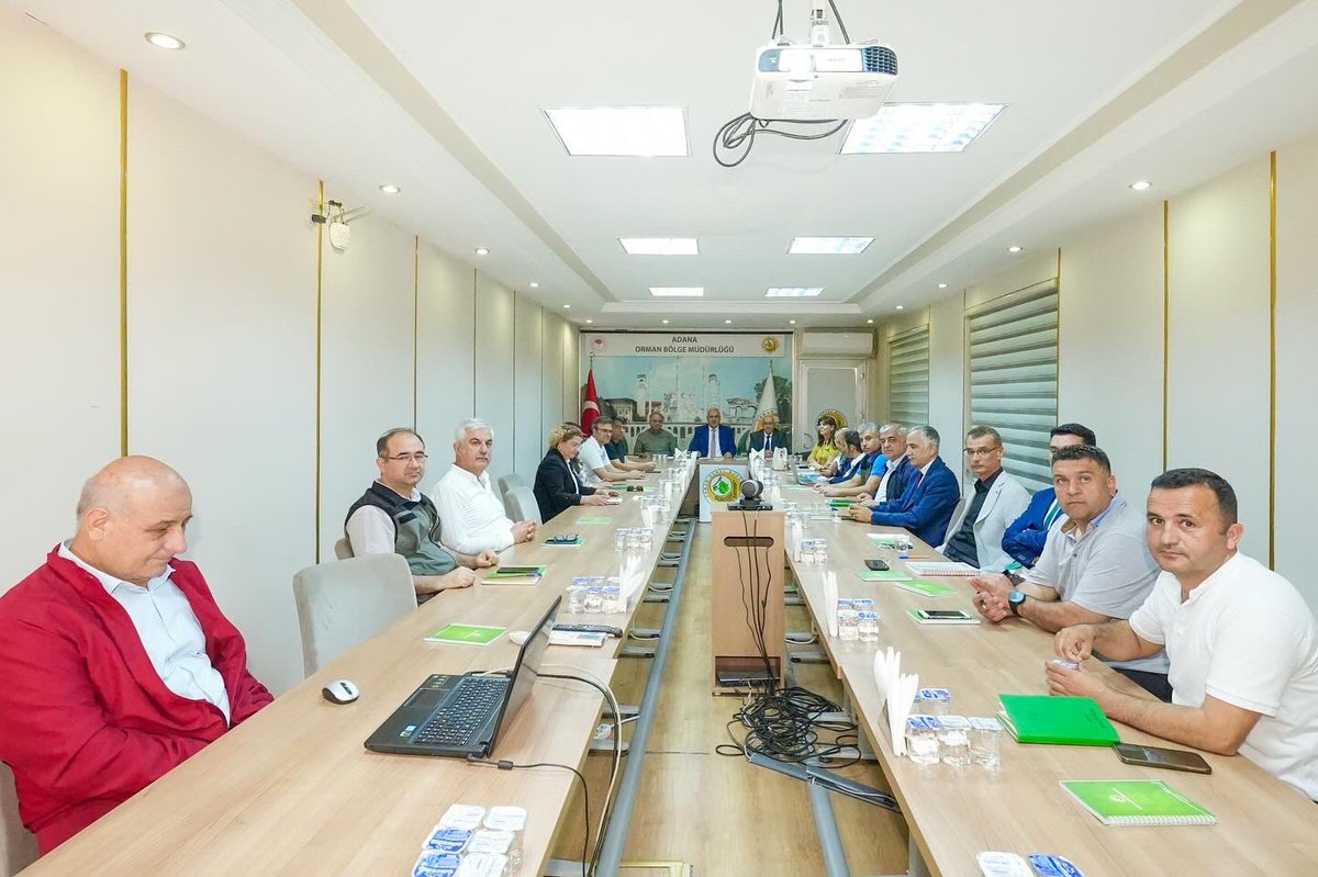 Doğu Akdeniz Ormancılık Araştırma Enstitüsü Müdürlüğü ile İstişare Toplantısı Yapıldı Haberin devamı için tıklayın: ogm.gov.tr/adanaobm/haber…