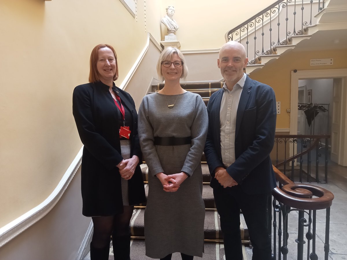 PhD viva done! Many thanks to @dnblane and @DebStanistreet for a thorough and fair examination. @susanmsmith @deirdretcd for supervision. Now to celebrate! @RCSI_Irl @SPHeREprogramme