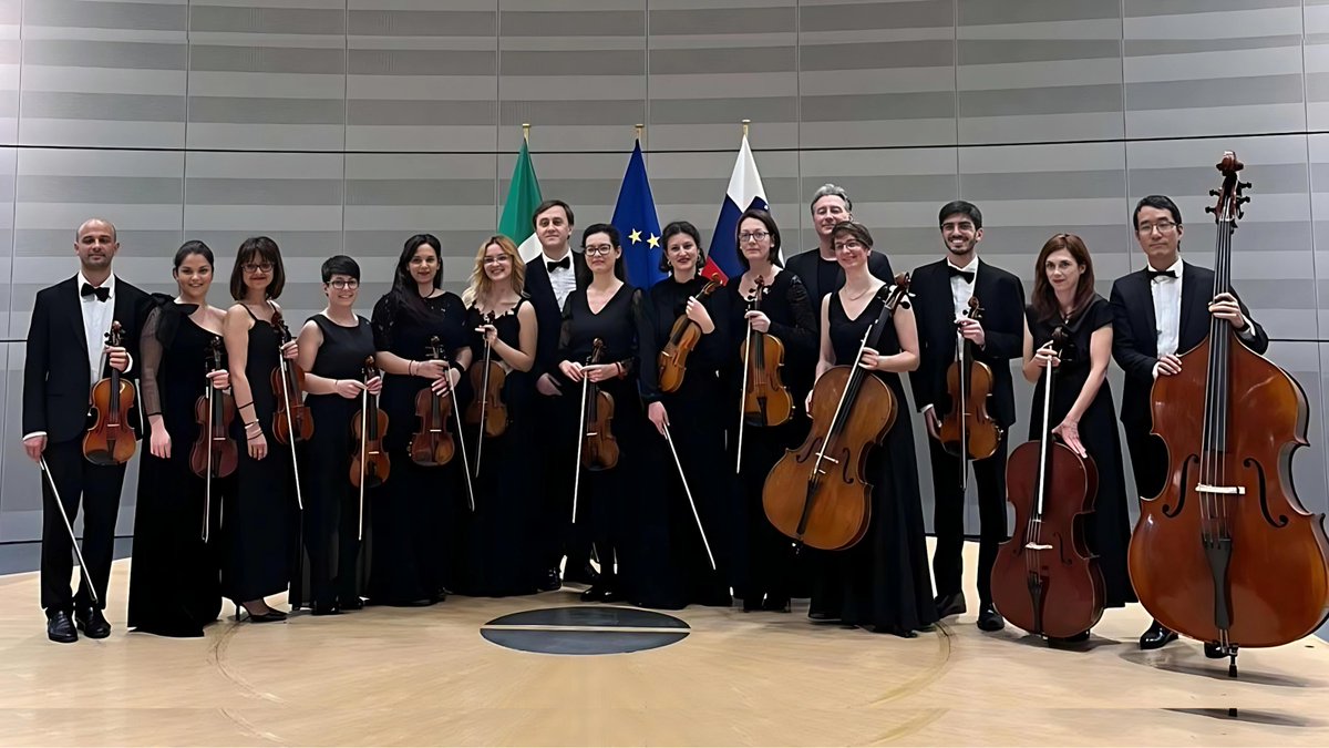 staff_M_Fedriga's tweet photo. Alla #FVGorchestra, il progetto speciale del Ministero della Cultura. Si tratta di un finanziamento collegato a #GO2025 che coinvolgerà l’orchestra regionale in un ricco calendario di eventi. https://t.co/PeT7nzZNpz