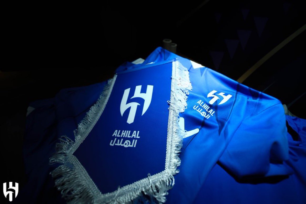 #الهلال في بيان رسمي :

"تلقت شركة نادي #الهلال خطابًا من الاتحاد الآسيوي لكرة القدم يفيد بتأجيل مواجهة الفريق الأول لكرة القدم ومضيفه "العين الإماراتي"، المقرّر إقامتها في تمام الساعة السابعة من مساء اليوم -بتوقيت مكة المكرمة-، ضمن ذهاب الدور نصف النهائي من دوري أبطال آسيا، إلى