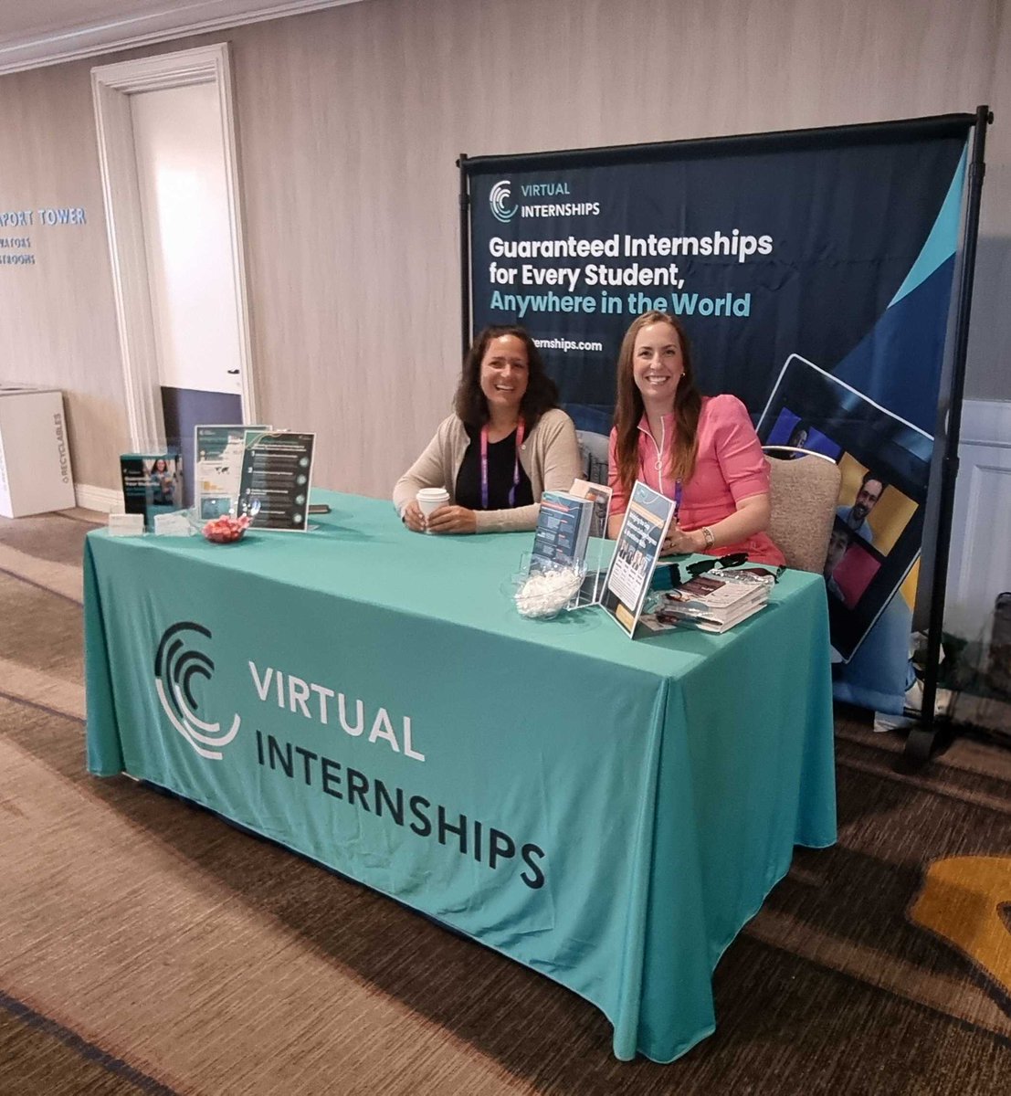onlineinterns's tweet image. #TeamVI had a great first day at the #ASUGSVSummit. Day one was filled with insightful conversations on education innovation and strategic actions to enhance employability outcomes. Remember to drop by Booth 228 Seaport Foyer or book a meeting here eu1.hubs.ly/H08CYMV0!