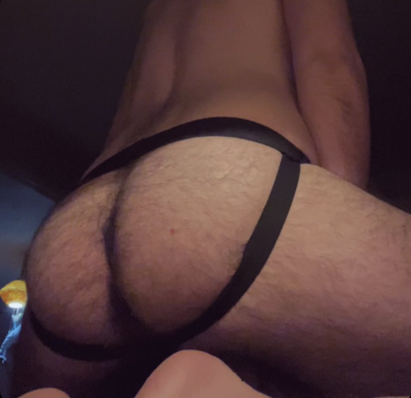 morromorb's tweet photo. Si un día me encuentro #Desnudo frente a ti, que te animarías hacerme una buena #humeada #verga o me echas el #humo en el culo ? #pnp #gaylatino #morbo #zoomgay
Rt X sorpresa en tu DM https://t.co/bPhVTRJ6qM
