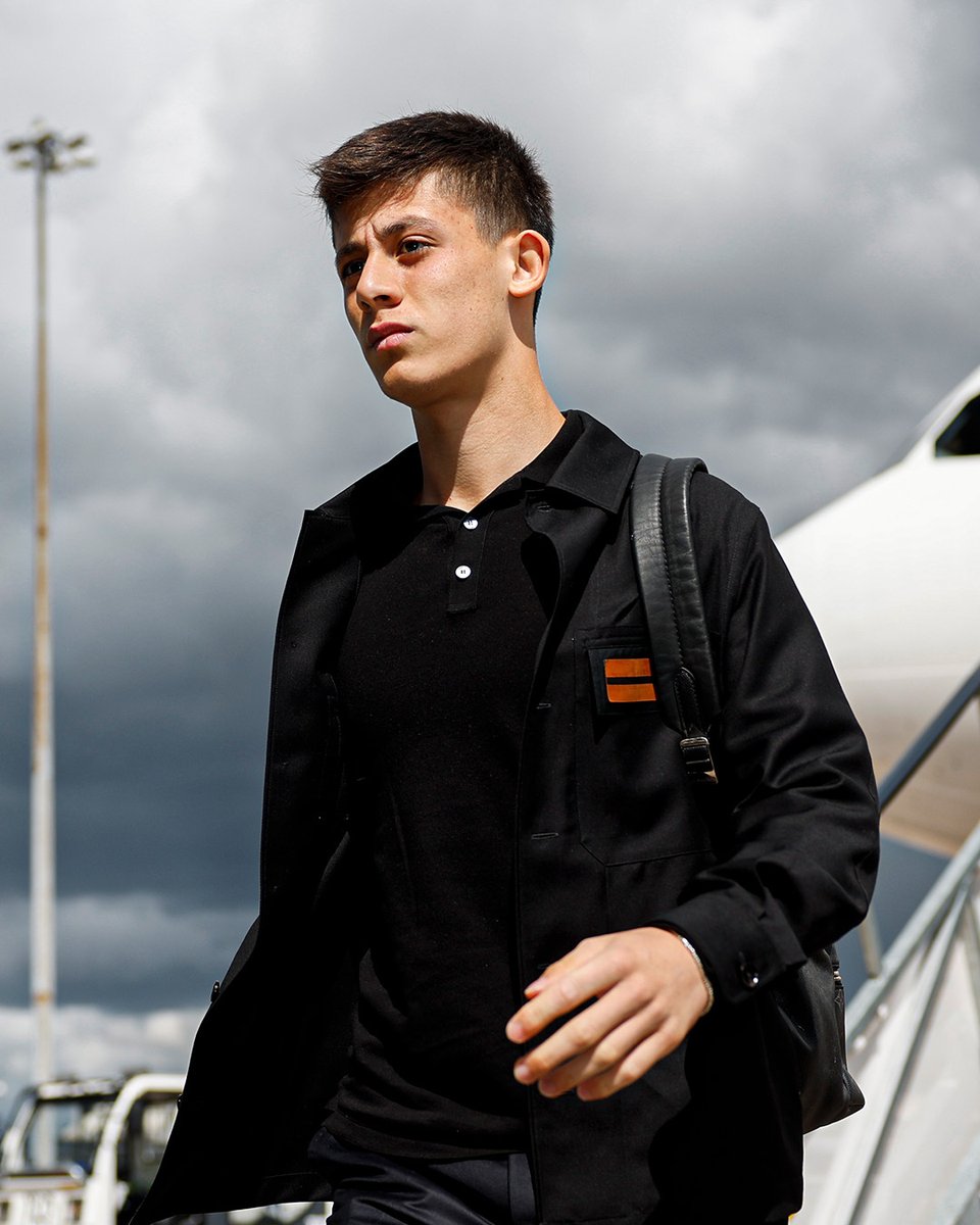 realmadriden's tweet photo. 👋 Hello Manchester!
 #UCL https://t.co/YfLWpgObIh