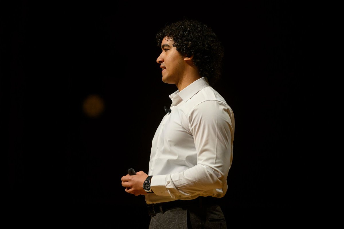Congratulations to the 2024 Harvard Horizons Scholars, who presented their extraordinary research from the Sanders Theatre stage at the Harvard Horizons Symposium last week!