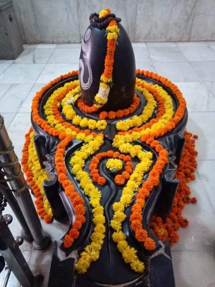 सुकून की सरपरस्ती में सद्भाव का प्रथम चरण ही'शिव'हैं हर हर महादेव 🙏 ॐ नमः शिवाय 🙏🔱