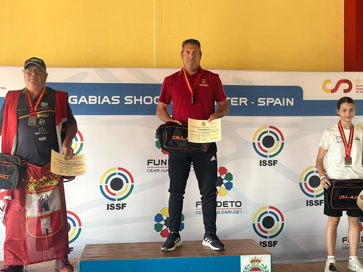 Desde la Delegación de Deportes queremos felicitar a Luis Matador Ramos, proclamado en Granada subcampeón de España de Foso olímpico en la categoría 3, (modalidad olímpica de tiro al plato) 🏆🎯. ¡ Enhorabuena ! 👏👏 #DeportesDosHermanas #DosHermanas #DosHermanasJuegaLimpio