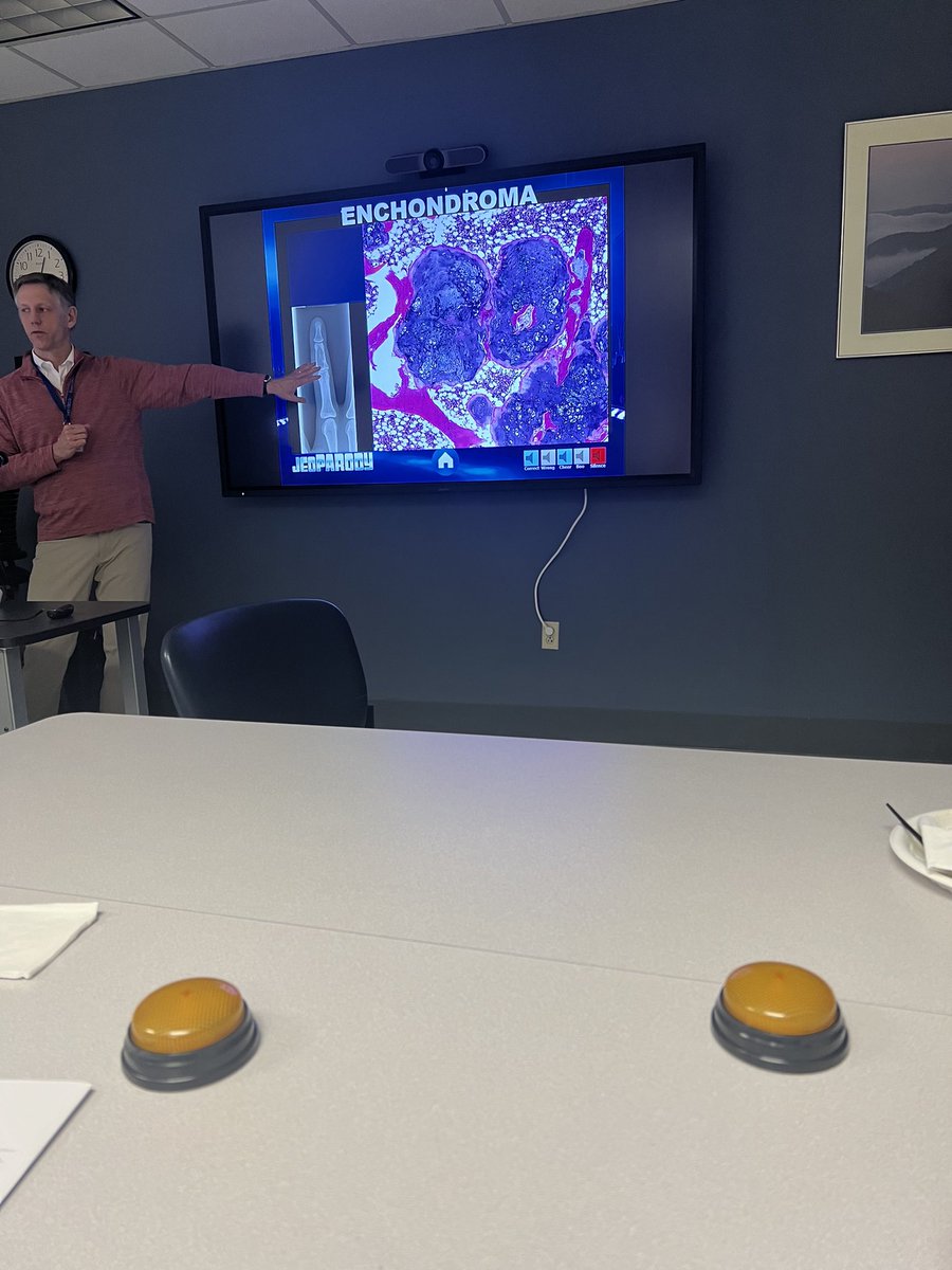 UKYpathology's tweet photo. At UKY, Pathology department, we enjoy active learning sessions! Jeopardy on bone and soft tissue tumors with Dr Crump was a success! Treats were distributed at the end of the session! #Pathologist #PathMed #Medstudents #PathTwitter #PathX #Pathologists https://t.co/0I3bcUus2S