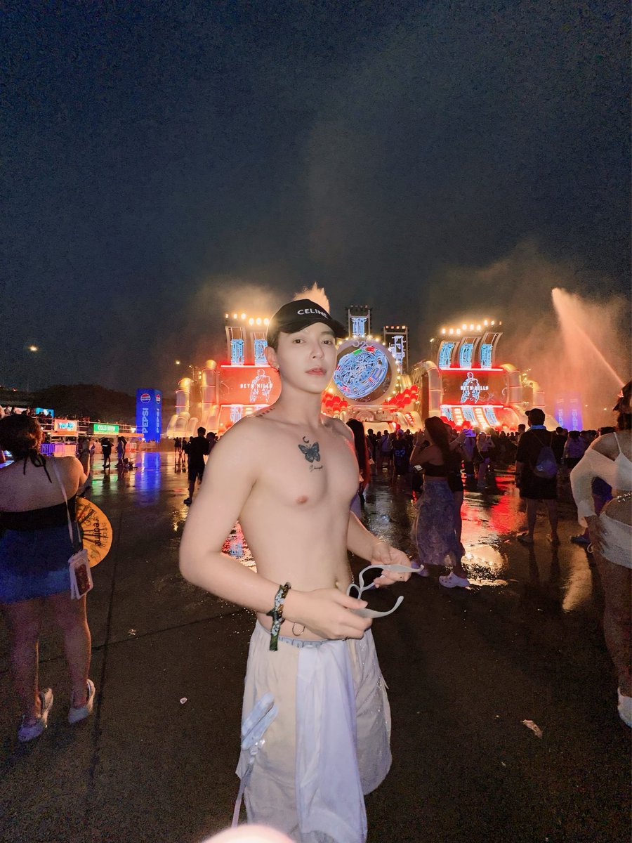 enjoyPachaporn's tweet photo. เด็กดื้อต้องโดนฟาดด้วยก้านสำลีเท่านั้นครับ @kanapat20 

#PiperKNP #s2ofestival https://t.co/tv7PHLr2KG