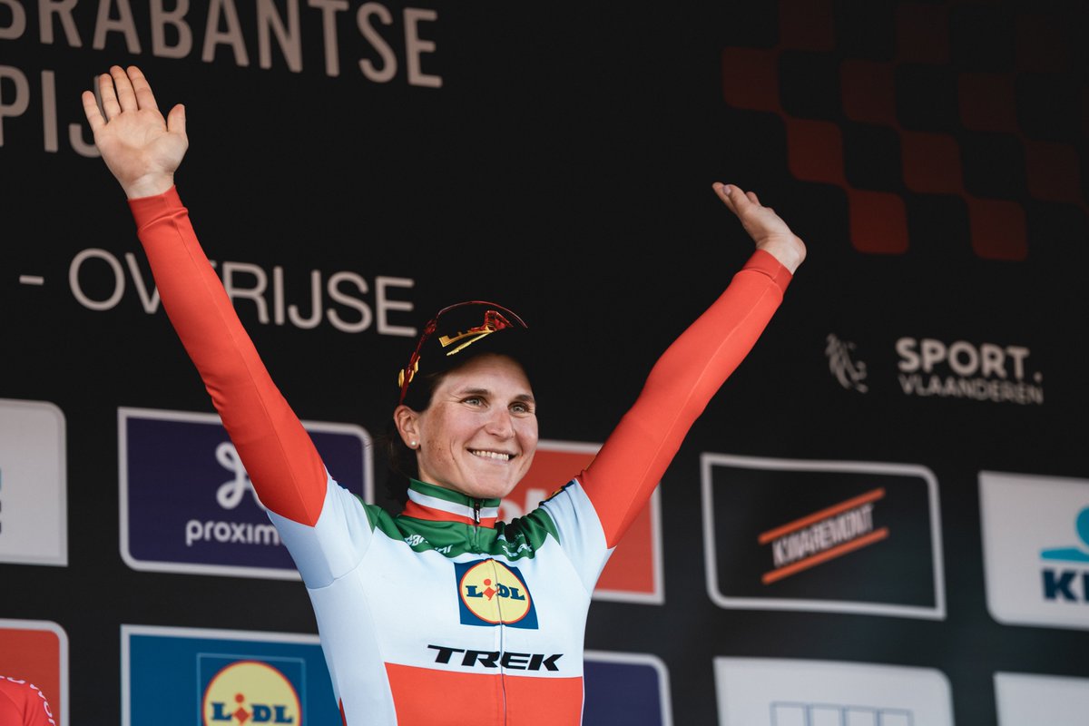 DeBrabantsePijl's tweet photo. No Lidl but big smiles for Elisa &amp; Benoît! 🤩 #DBP24 #FLCS https://t.co/x68xUlSOD2