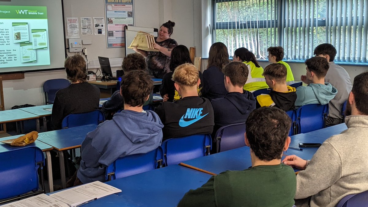 @NaturAmByth Barbastelle Conservation Officer, Cathy, visited @PembsCollege students who will build 30 bat boxes for our project. During a lively session with many questions, she spoke about the vital contribution they will make to the project. @HeritageFundCYM