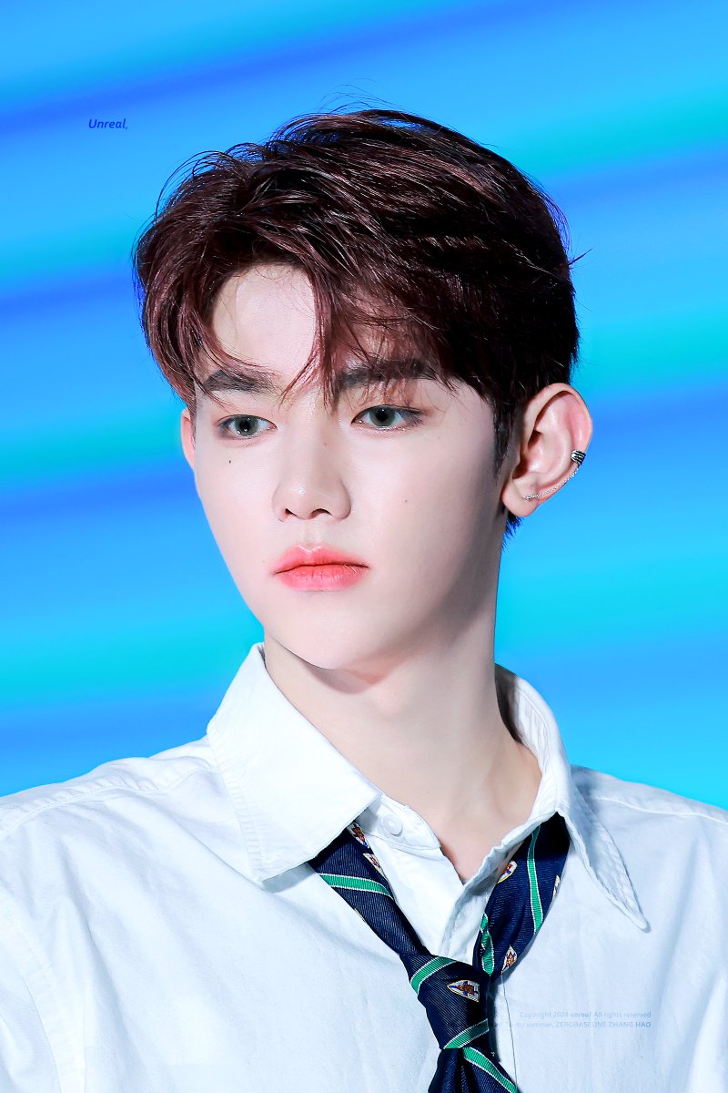unreal_ZH's tweet photo. 240413 - 240414 ˚₊· ͟͟͞͞➳ ❥
#장하오 #ZHANGHAO #章昊 
#제로베이스원 #ZEROBASEONE #ZB1 https://t.co/Ev3XUNY0vs