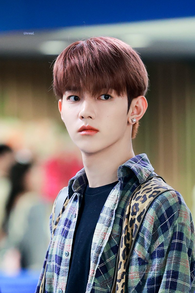 unreal_ZH's tweet photo. 240413 - 240414 ˚₊· ͟͟͞͞➳ ❥
#장하오 #ZHANGHAO #章昊 
#제로베이스원 #ZEROBASEONE #ZB1 https://t.co/Ev3XUNY0vs