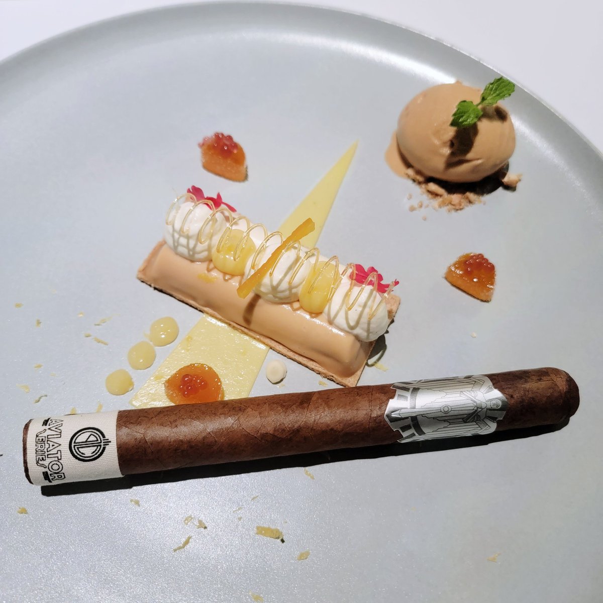 #TastyTuesday 
.
#Cigar #Cigars #PrincipleCigars #AviatorSeries #Patrie #시가 #Zigarre #葉巻 #сигара #BOTL #CigarLife #FoodLover #FoodPorn #Foodie #FoodPhotography #CigarSociety #CigarPorn #CigarSmoking #CigarWorld #CigarOfTheDay #CigarStyle #CigarSnob #CigarLover #Cerutu #Food