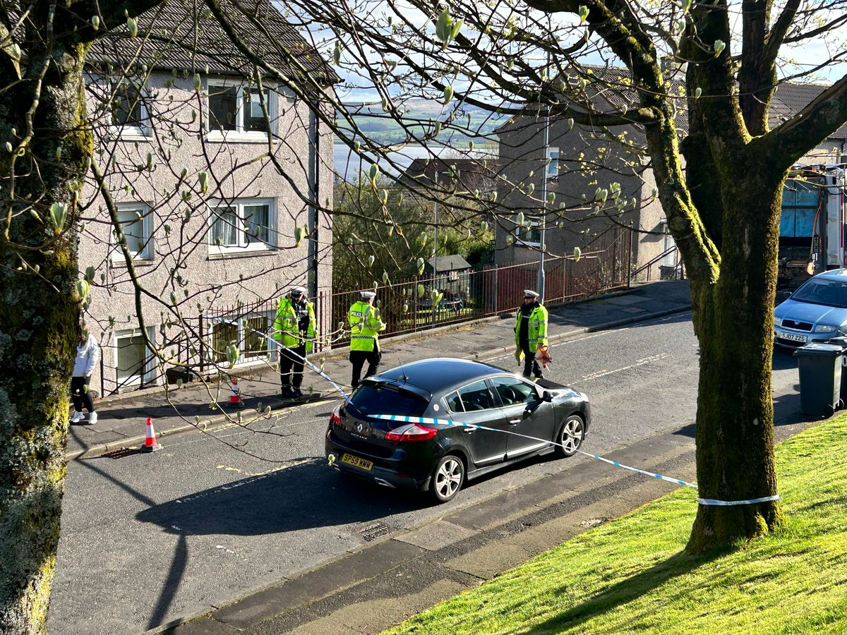 A teenager is in hospital after being knocked down by a bin lorry on a street in Greenock's east end this morning. ➡️ More here: tinyurl.com/2bz65u5v