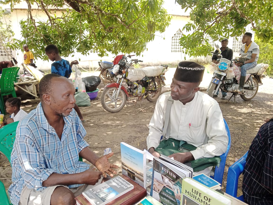 #Bookstall organised by the #AhmaddiyaMuslim Jama'at #Tubmanburg #Bomi County,  #Liberia  🇱🇷 
#ahmadiyya_liberia #Tablig #islam #peace #education #religion