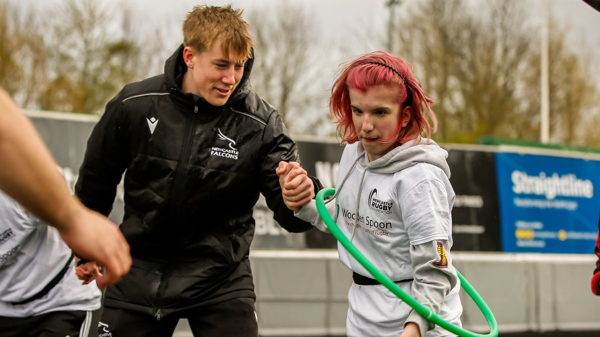 𝙀𝙑𝙀𝙍𝙔𝘽𝙊𝘿𝙔'𝙎 𝙂𝘼𝙈𝙀 Newcastle Falcons players joined @FalconsCF and @charityspoon to kick off a rugby programme aimed at empowering people with learning disabilities. newcastlefalcons.co.uk/wooden-spoon-s… #TrueNorth