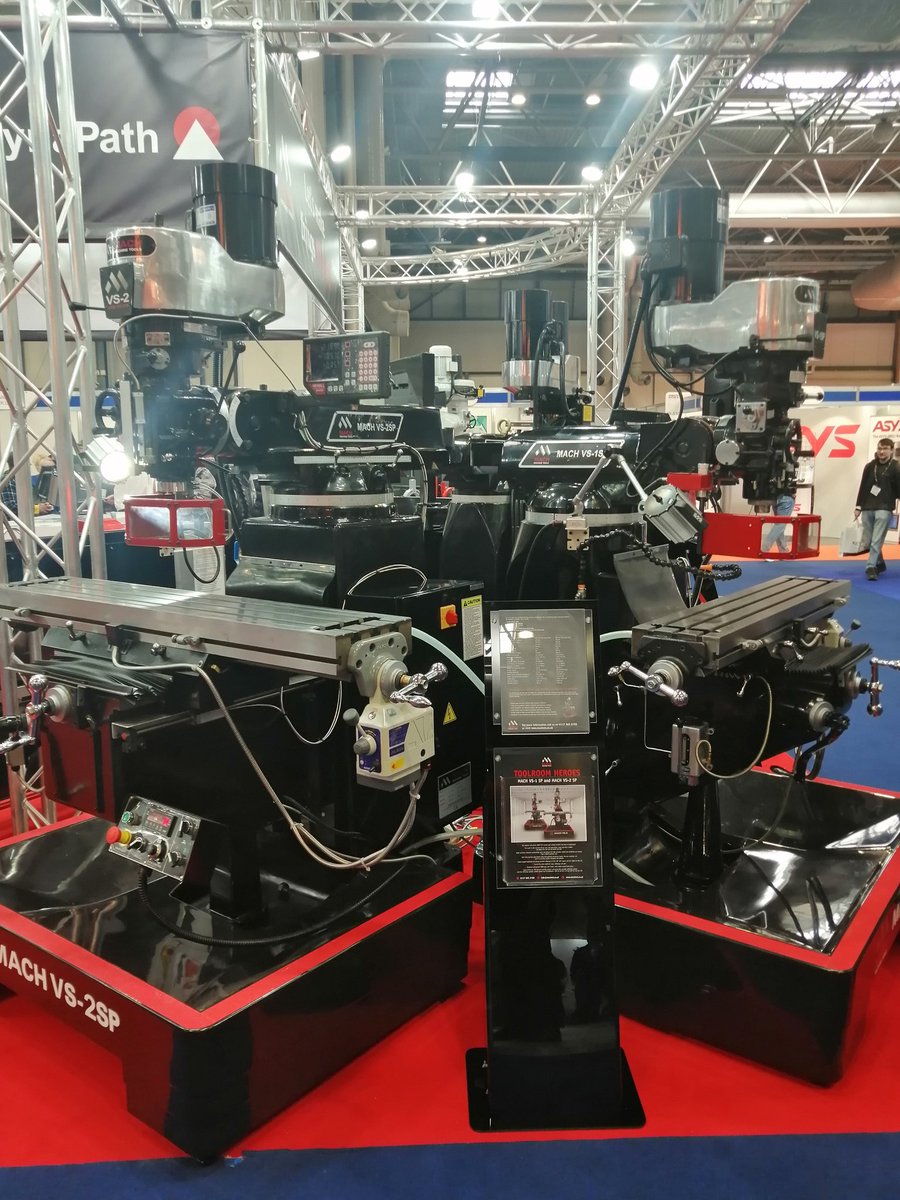 Eva Fryc tweet media