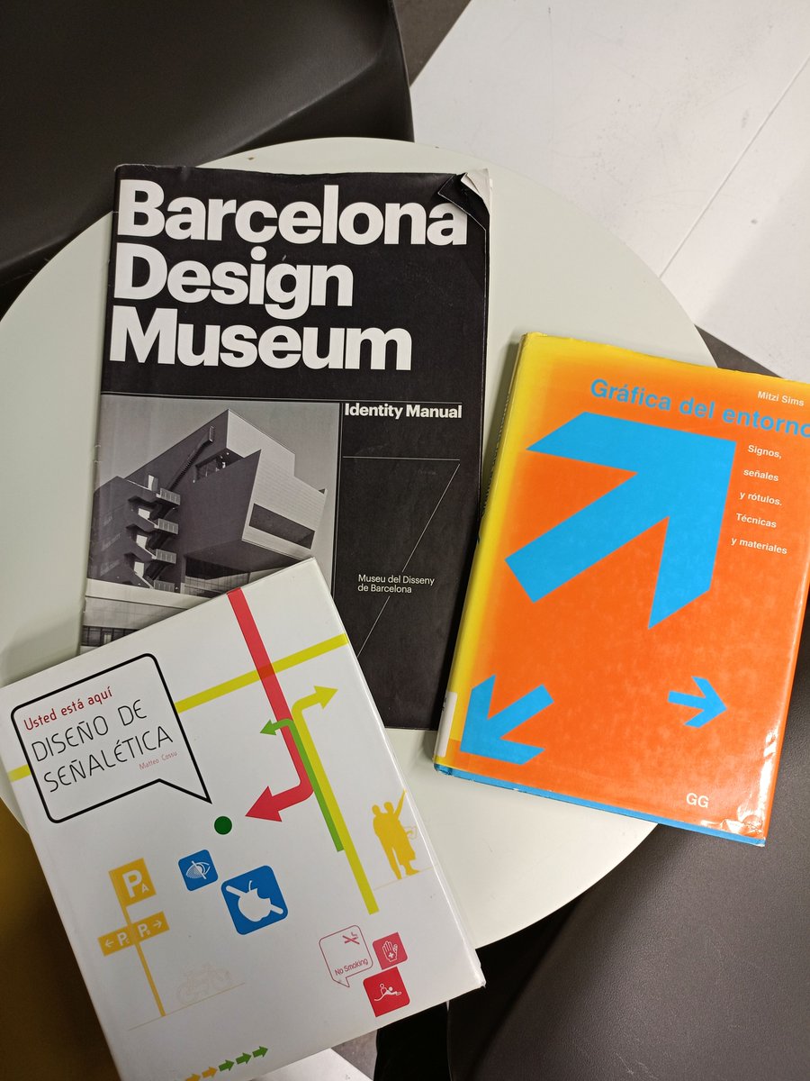 🧐📚Els nostres usuaris consulten...

#llegirdisseny #leerdiseño #readingdesign #llibresdedisseny #librosdediseño #designbooks   #dissenygràfic #diseñográfico #graphicdesign #senyalització #señalización #senyalètica #señalética #signage