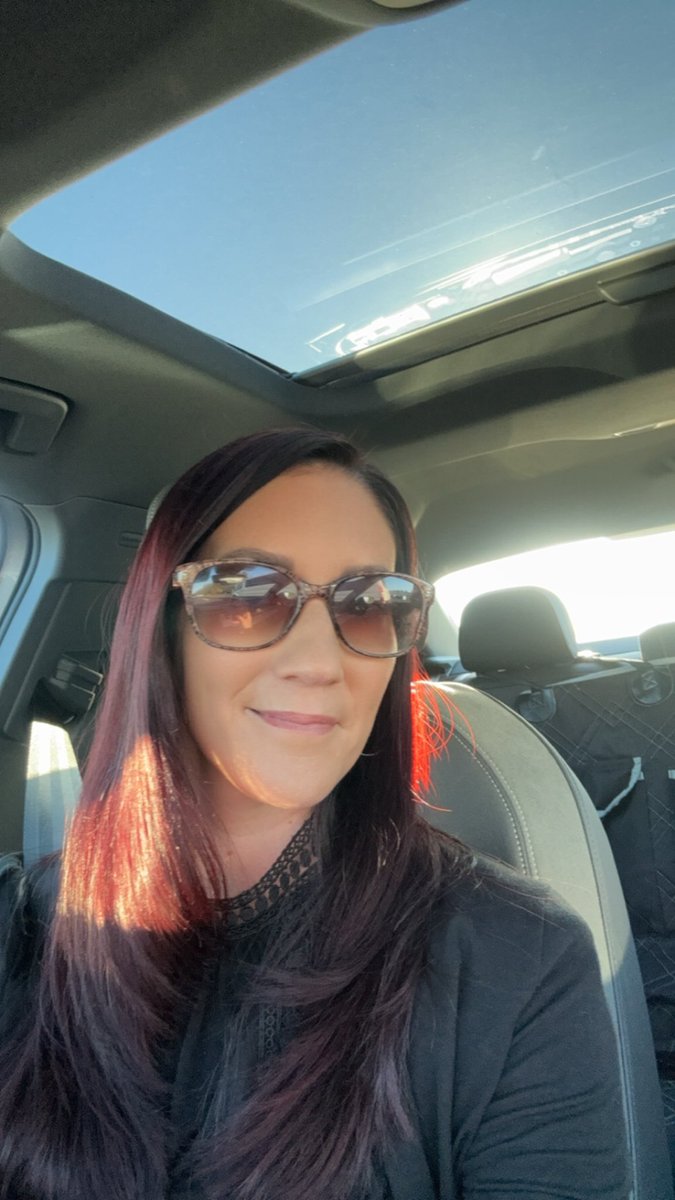 April Longhitano 🧚🏻‍♀️ tweet media