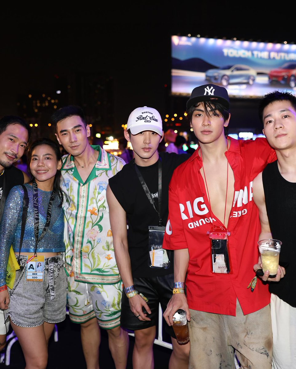 estsuphafans's tweet photo. ♥️♥️♥️ Ig post
Cr. Kerf
#est_rvp #JoongArchen #kerf https://t.co/7qsXyqNivW