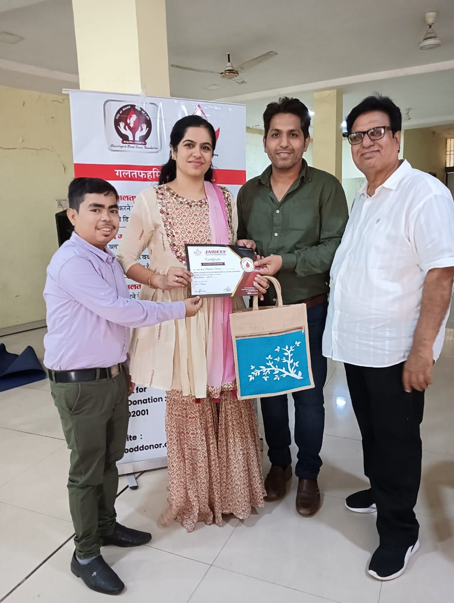 kashfoundation's tweet photo. Blood donation camp organized by Koi Apna Sa Ho KASH foundation for our thalassemia warriors. https://t.co/nxa7FKukEe