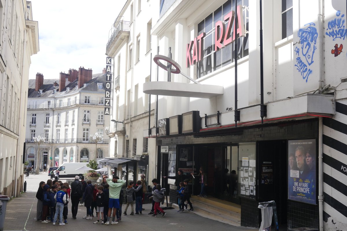 ACB_44's tweet photo. Les 15 et 16 avril, l'ACB44 proposait du cinéma en breton à 524 enfants à Nantes au @katorza avec @DaoulagadBreizh et @Dizale_bzh.
D'ar 15 ha d'ar 16 a viz Ebrel eo bet degemeret 524 skoliad er sinema @katorza gant @ACB_44  @DaoulagadBreizh ha @Dizale_bzh e Naoned @nantesfr https://t.co/NIOLXzXUxQ
