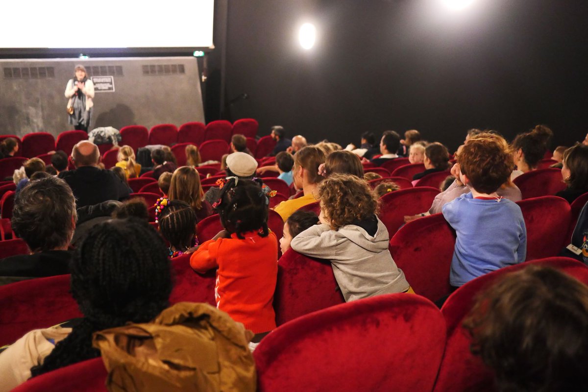 ACB_44's tweet photo. Les 15 et 16 avril, l'ACB44 proposait du cinéma en breton à 524 enfants à Nantes au @katorza avec @DaoulagadBreizh et @Dizale_bzh.
D'ar 15 ha d'ar 16 a viz Ebrel eo bet degemeret 524 skoliad er sinema @katorza gant @ACB_44  @DaoulagadBreizh ha @Dizale_bzh e Naoned @nantesfr https://t.co/NIOLXzXUxQ