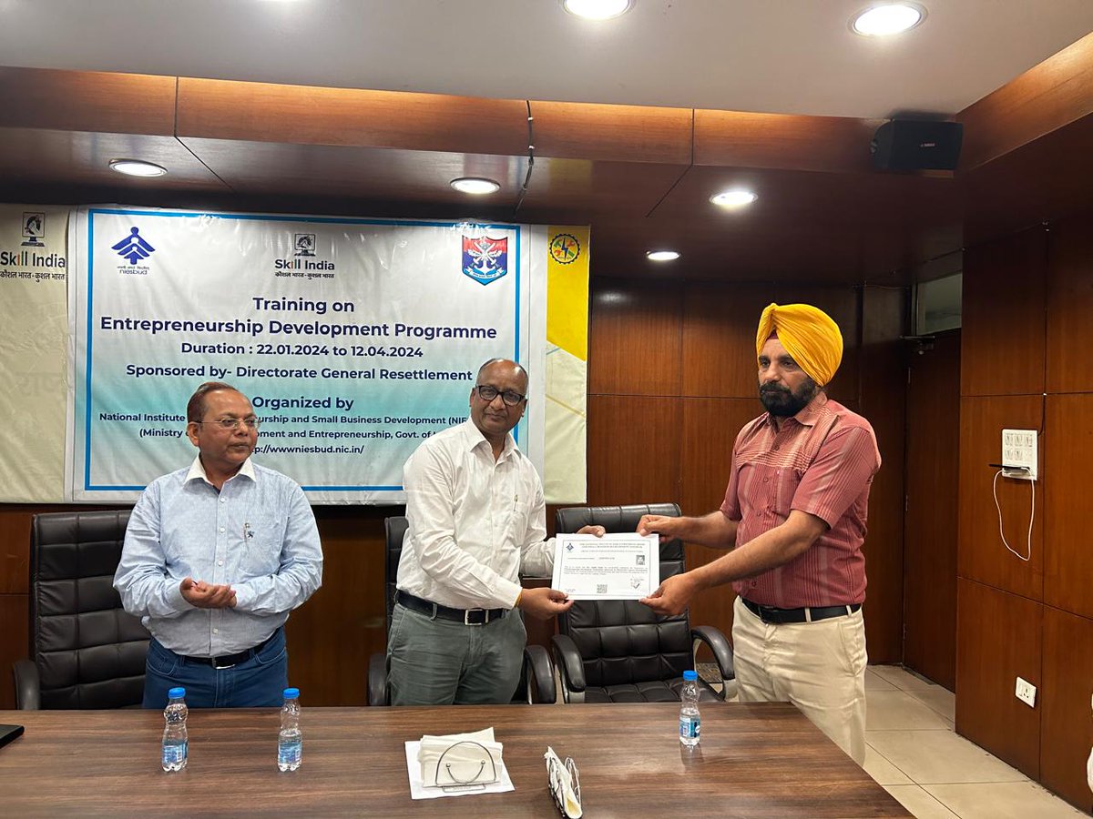 A valedictory ceremony was organized at NSTI Ludhiana for a batch of 22 armed forces personnel under the three month Entrepreneurship Development Programme conducted by NIESBUD. 

#SkillIndia #Skills4All #Entrepreneurship #NSTI