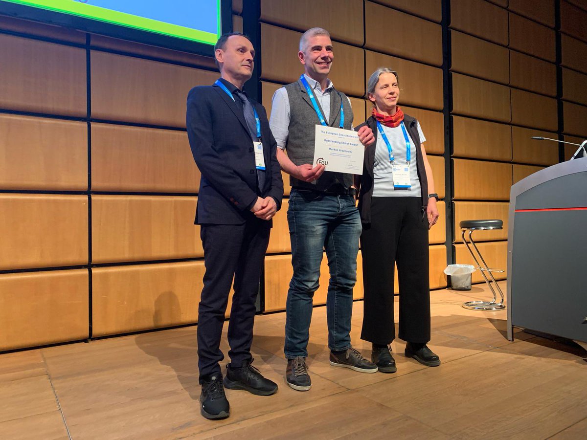 Water @ TU Delft (@wrmtudelft) on Twitter photo Our colleague Markus Hrachowitz has just won the 2024 HESS Editors award at the EGU conference in Vienna. Congratulations, Markus!
<a href="/EGU_HESS/">HESS Journal</a> <a href="/EGU_HS/">EGU Hydrology</a> #hydrology #EGU24 Our colleague Markus Hrachowitz has just won the 2024 HESS Editors award at the EGU conference in Vienna. Congratulations, Markus!
<a href="/EGU_HESS/">HESS Journal</a> <a href="/EGU_HS/">EGU Hydrology</a> #hydrology #EGU24