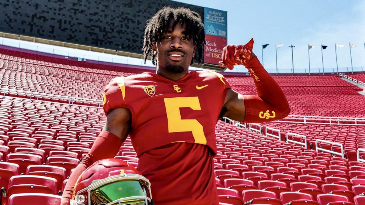 Talked to the family of former USC DB Tre’Quon Fegans. UCF, Georgia Tech are doing well out the game, Memphis has made a good impression. Mississippi State is in there. Maryland and Boston College are two others to potentially watch. The family has some brief conversation with…