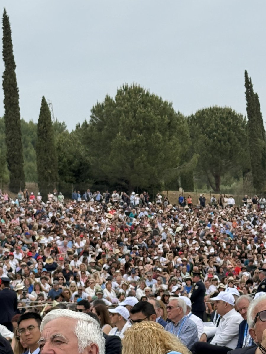 Despina Spanou (@despinaspanou) on Twitter photo The Olympic torch was lit today reminding us the importance of peace friendship ethos- ceremony exceptionally led by <a href="/nikosaliagas/">Nikos Aliagas</a> organised by the <a href="/HellenicOlympic/">Ηellenic Olympic Committee</a> and attended by aficionados including myself-crowned by <a href="/MargSchinas/">Margaritis Schinas</a> running with the torch <a href="/Paris2024/">Paris 2024</a> The Olympic torch was lit today reminding us the importance of peace friendship ethos- ceremony exceptionally led by <a href="/nikosaliagas/">Nikos Aliagas</a> organised by the <a href="/HellenicOlympic/">Ηellenic Olympic Committee</a> and attended by aficionados including myself-crowned by <a href="/MargSchinas/">Margaritis Schinas</a> running with the torch <a href="/Paris2024/">Paris 2024</a>
