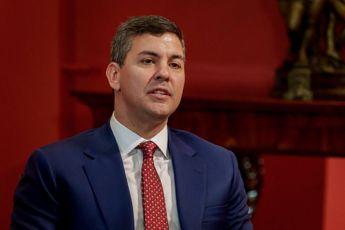 EnriqueLaterza_'s tweet photo. “Títere endemoniado” aterroriza a todo el Paraguay. https://t.co/A1Ocbn0vm3