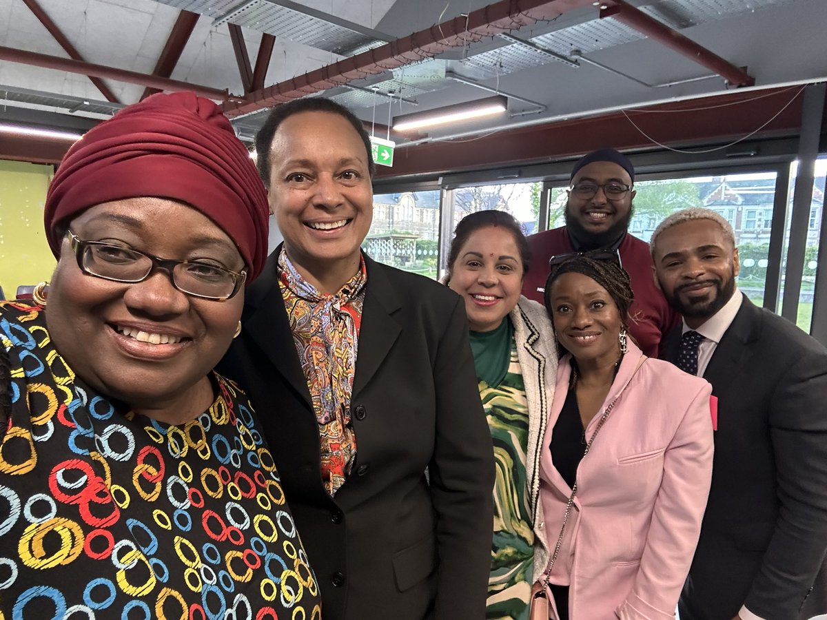 UzoIwobi's tweet image. Great opportunity to work with the most senior Black female officer in the UK #DrAlisonHeydari &amp;amp;her colleague Jonathan &amp;amp; @swpbpa members engaging with our diverse ethnic communities in Wales to contribute to their #PoliceRaceActionPlan #4AnAntiracistPoliceServiceUK @PoliceChiefs