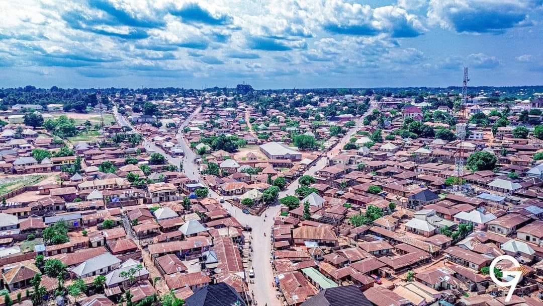 KogiSocials's tweet photo. Ankpa town! 

📷:  Goodness Ogbadu Ujah https://t.co/aVuL0TbjEV