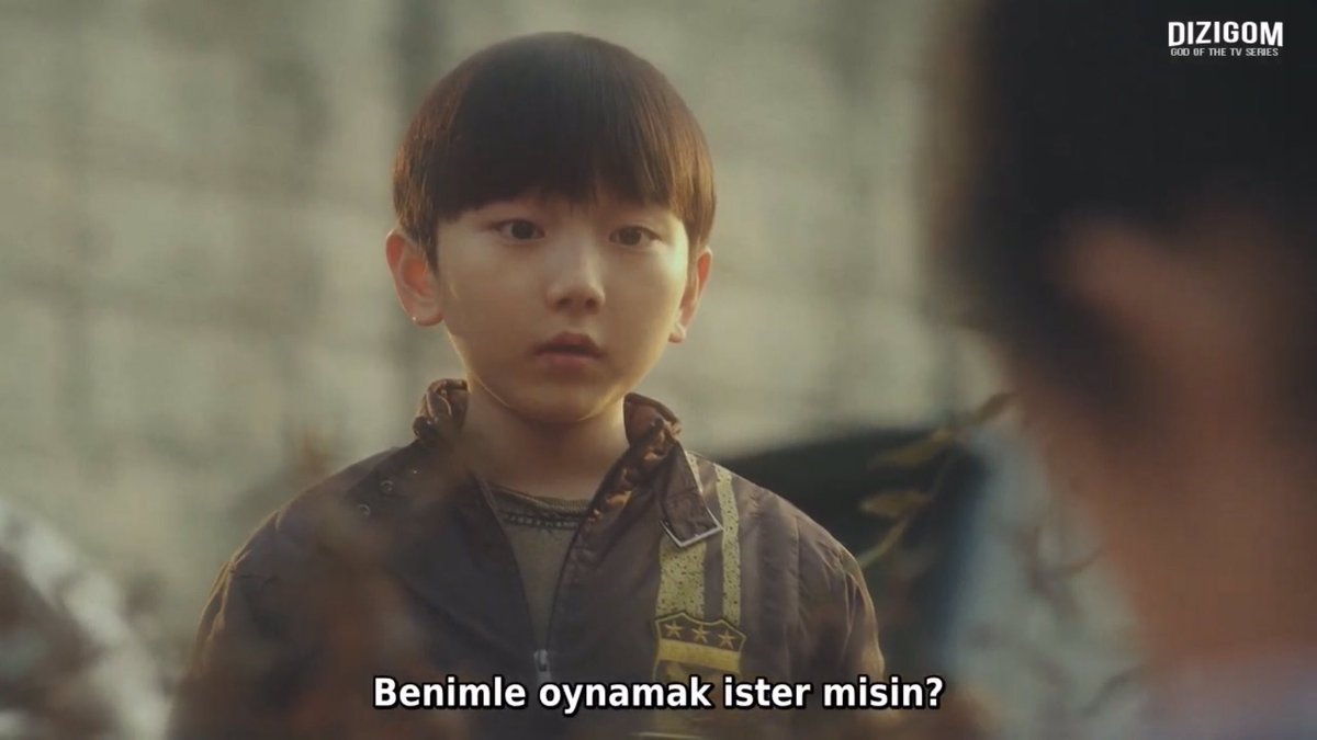 eyvahlarrolsun's tweet photo. ayyyyy şakaa mısın bir de gitmiş dahyunu da götürmüş ayrıyeten bir tane kır saçlı adam vardı ondan şüpheleniyorum nedense başından beri o çok şüpheli gelmişti hatta bi kız çocuğu kaybolmuştu onun yanındaydı bir an önce çözelim ya çok uzadııı #LinkEatLoveKillEp11 #LinkEp11 https://t.co/38wPq4HG9u