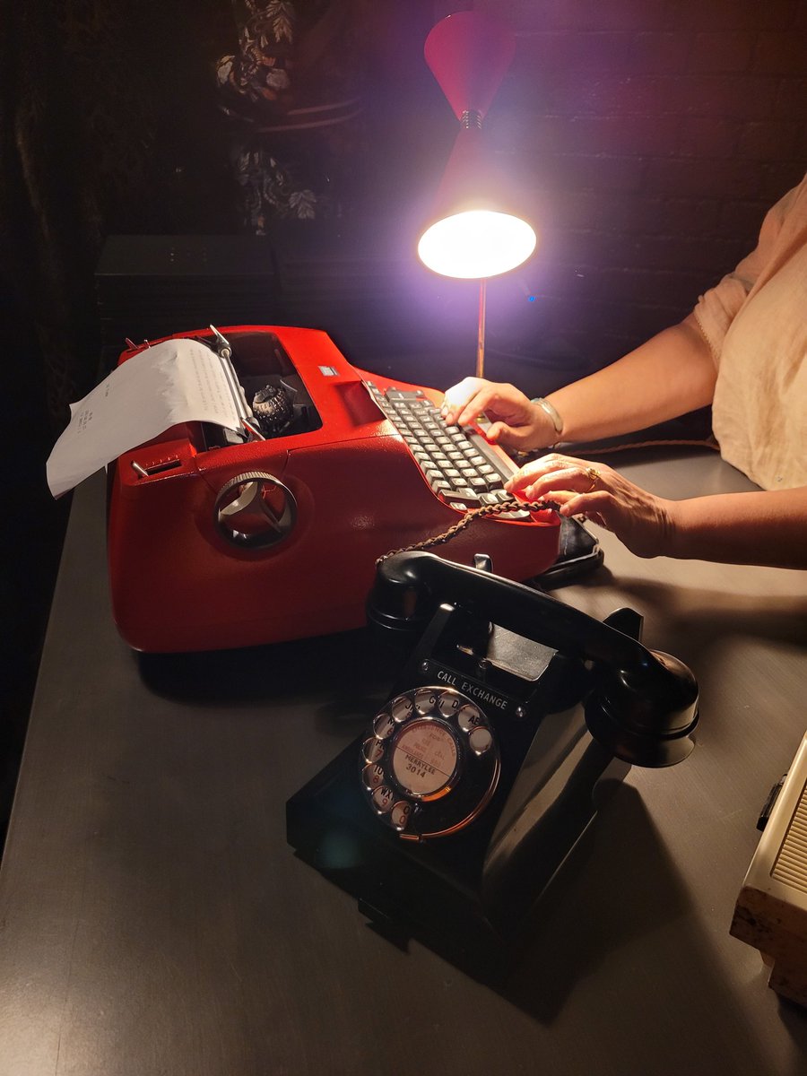 shrabanibasu_'s tweet image. Was great to be invited for cocktails with @FPALondon members to the secret #SpyBar of the Raffles Hotel at the Old War Office once used by Ian Fleming and T.E Lawrence. Here with fellow journos and a fabulous red typewriter. Thank you to the OWO team for the wonderful tour. 🙂