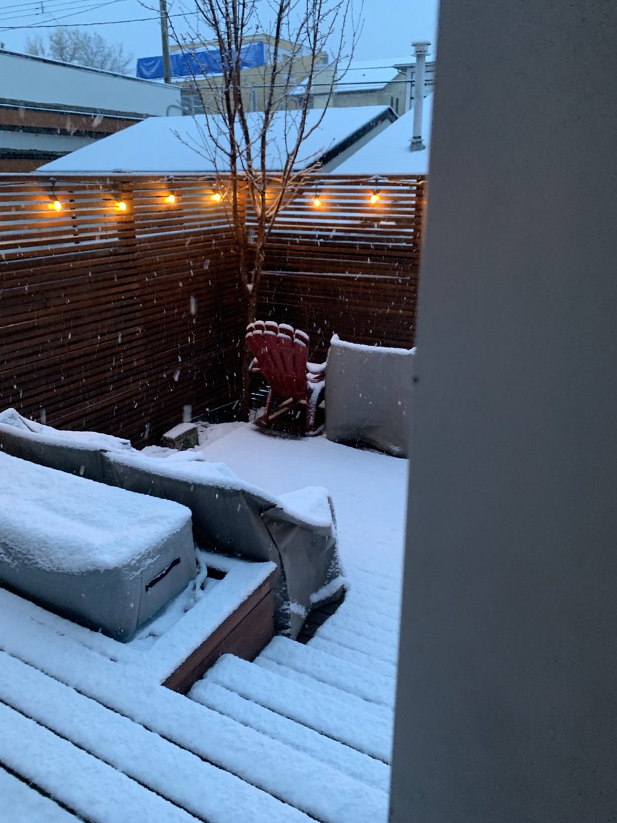 MeeganReadCBC's tweet photo. #YYC #5THWINTER https://t.co/ziBOo1BnAO