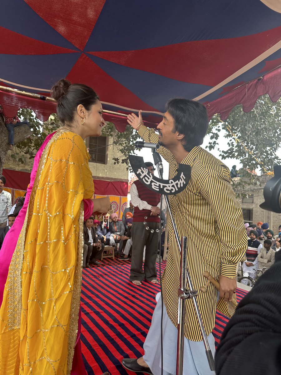 ParineetiChopra's tweet photo. Shoutout to my glam team, for making me #Chamkila (shine) as Amarjot, for all the fun filled days at Gurudwara, and for capturing Amarjot throughout the film in these stills… ❤️ https://t.co/r35xqqjCKB