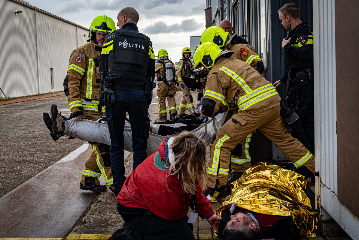 #PortDefender 2024 is begonnen met diverse oefeningen in de regio van Rotterdam. Een oefening waarbij de samenwerking tussen verschillende veiligheidsdiensten wordt getraind in de haven, maar ook op de Noordzee. Scenario: grootschalige terroristische dreiging.
#QPO #NLMARSOF