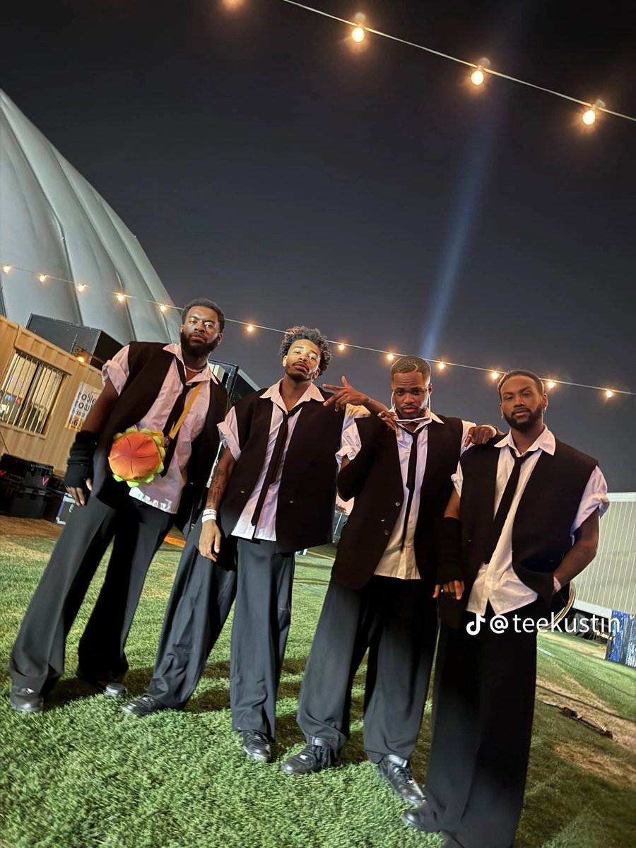 Lia 🍋 tweet media