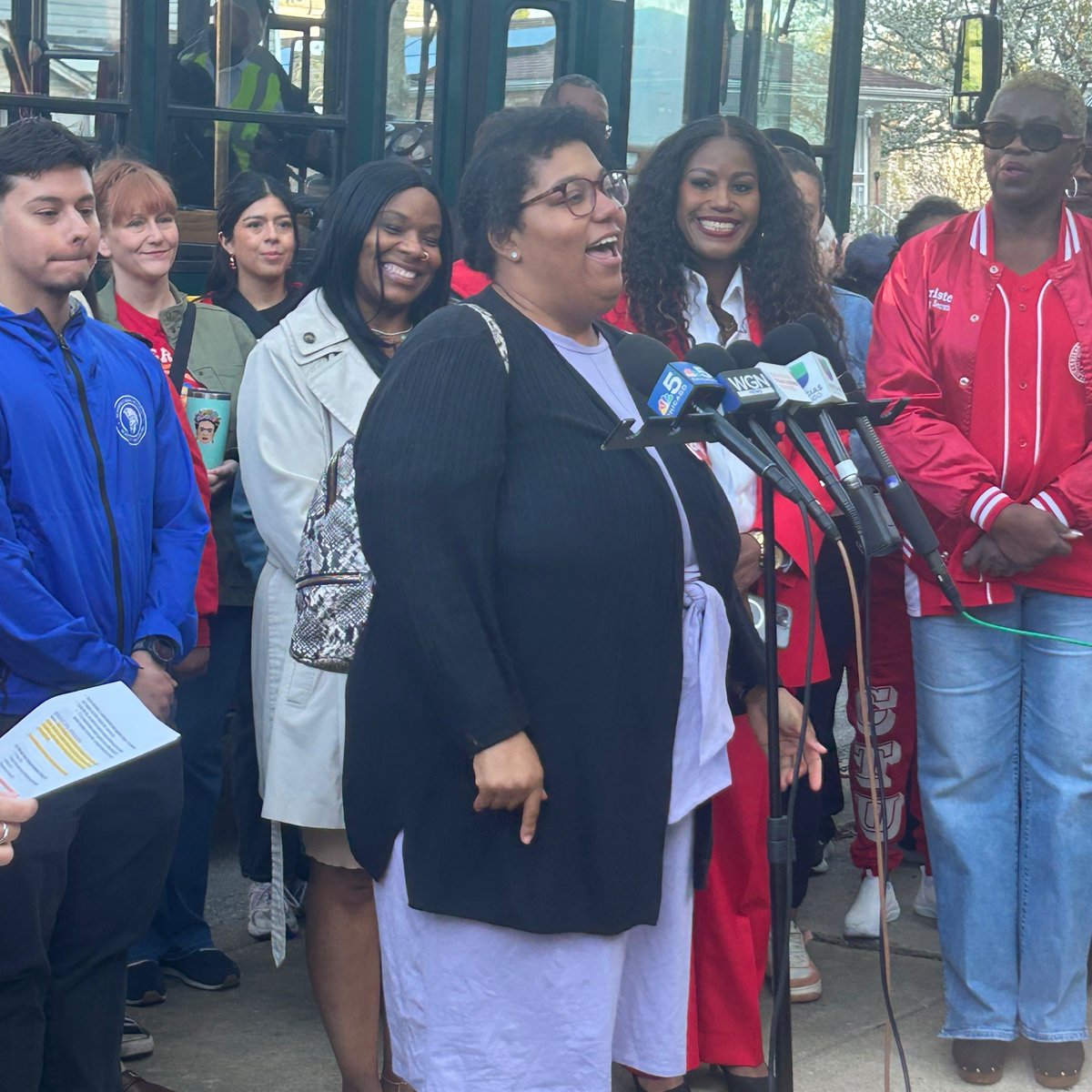 April Harris from Chicago Coalition for the Homeless shares “Times when my family was in danger - CTU members, teachers and staff were advocates for my children and family. I am standing with CTU — we need housing + wraparound services as part of this contract!”